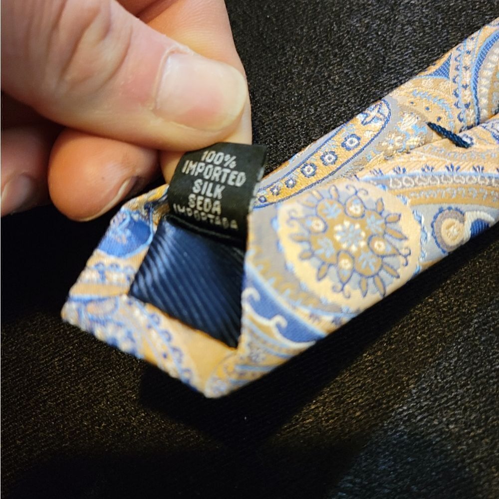 Paul Fredrick tie - Picture 6 of 6